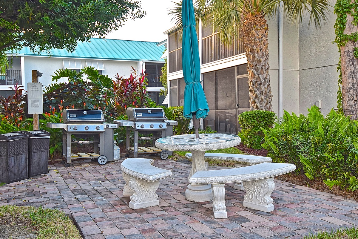Gas Grills & Table