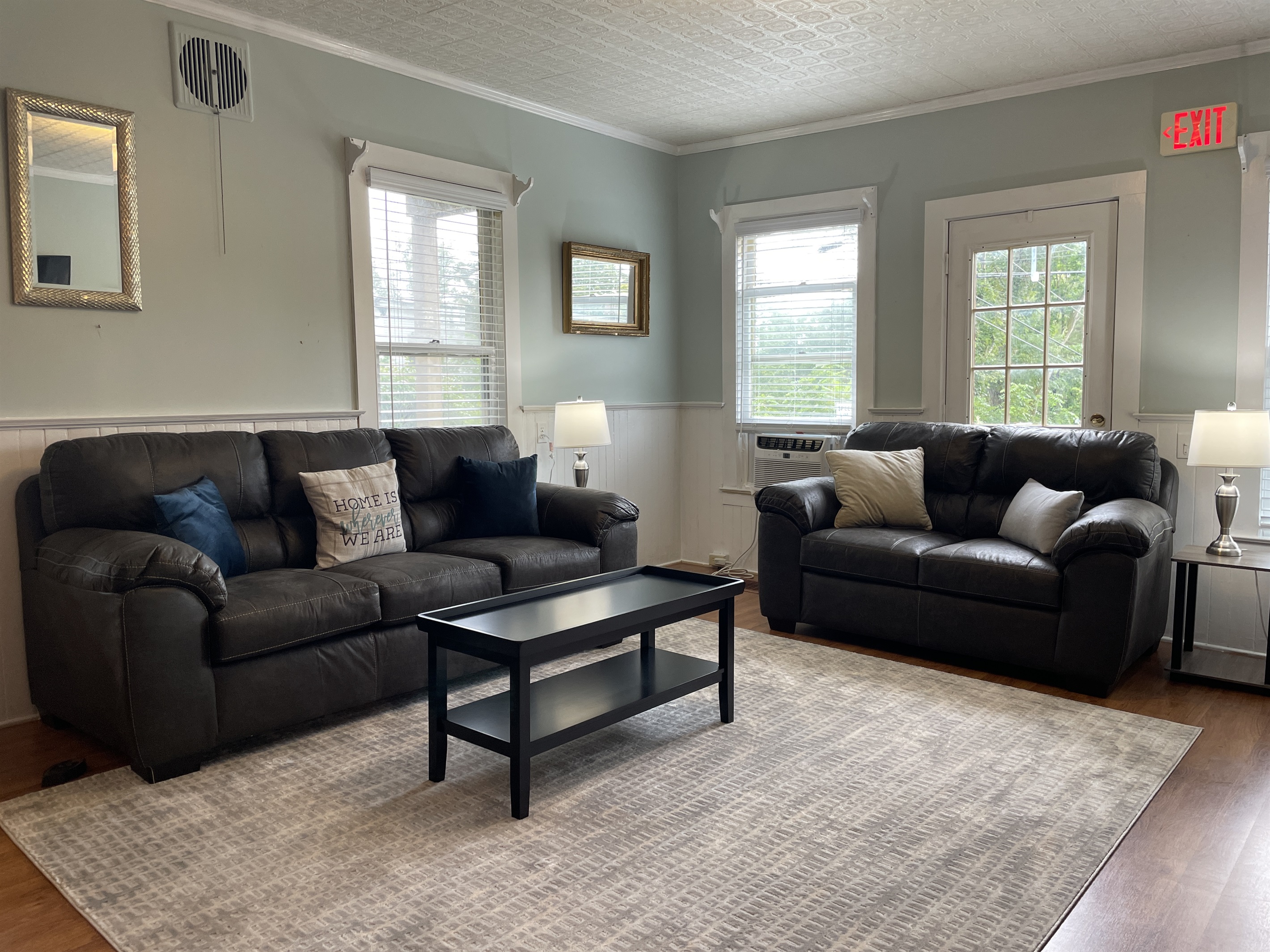 Contemporary, inviting! Welcome to The Phoenix Inn