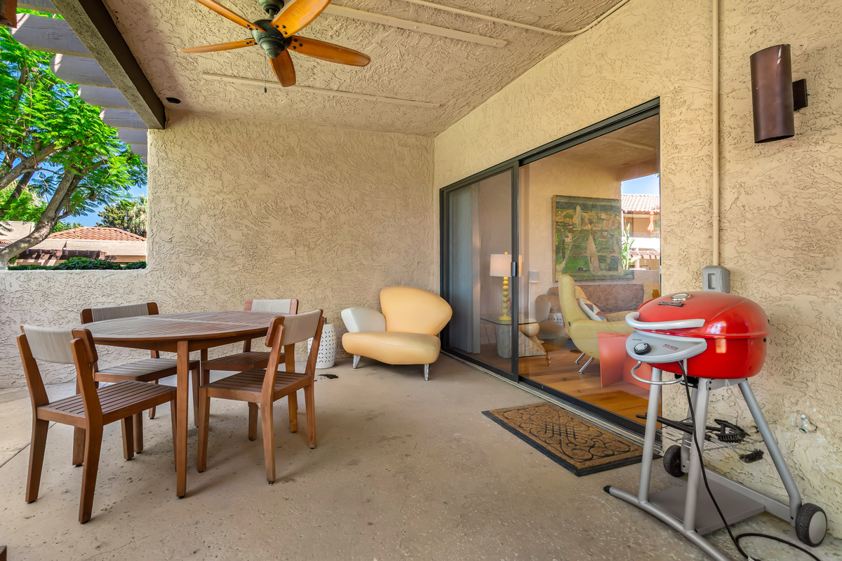 Outdoor grill