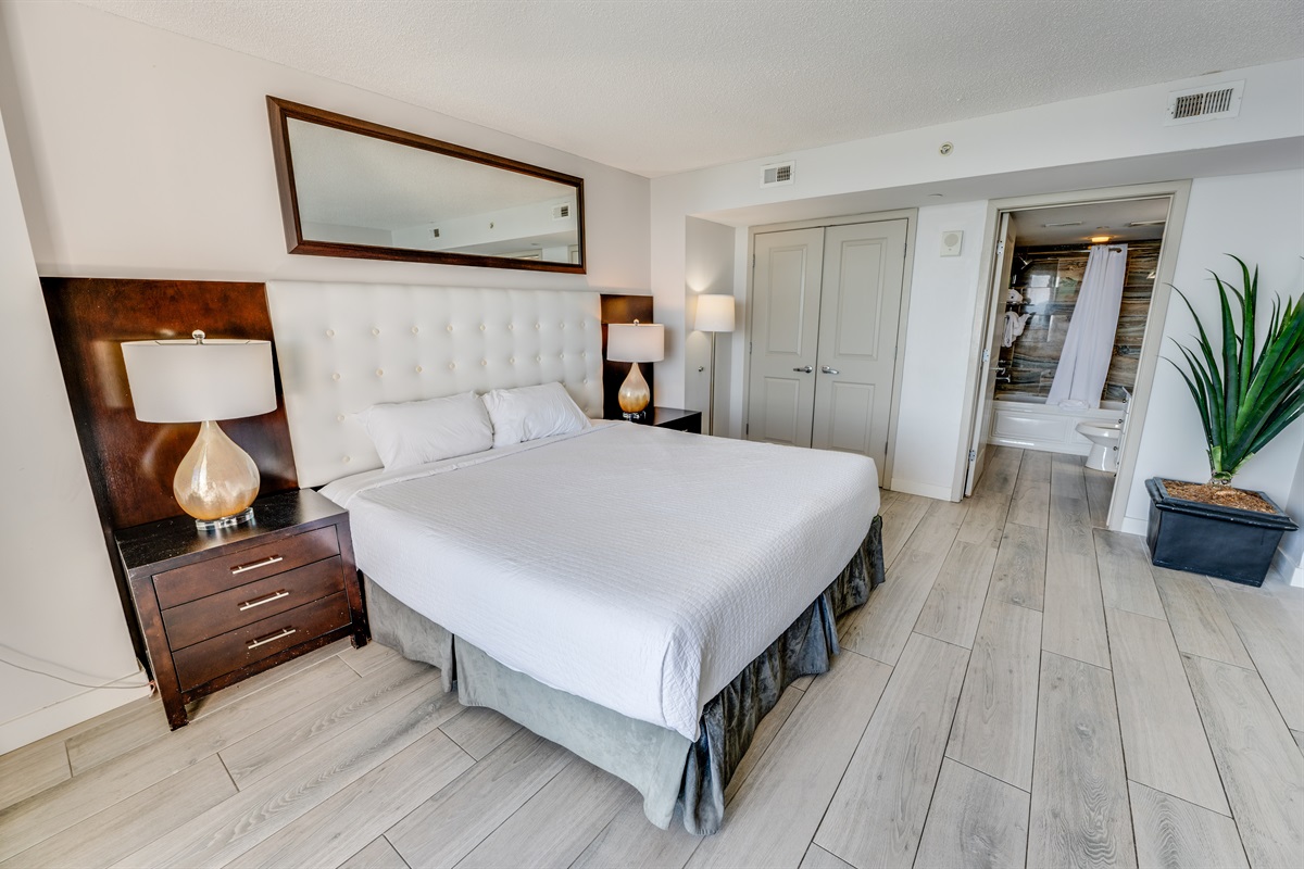 Beautiful Bedroom with Amazing Views 🌊☀️