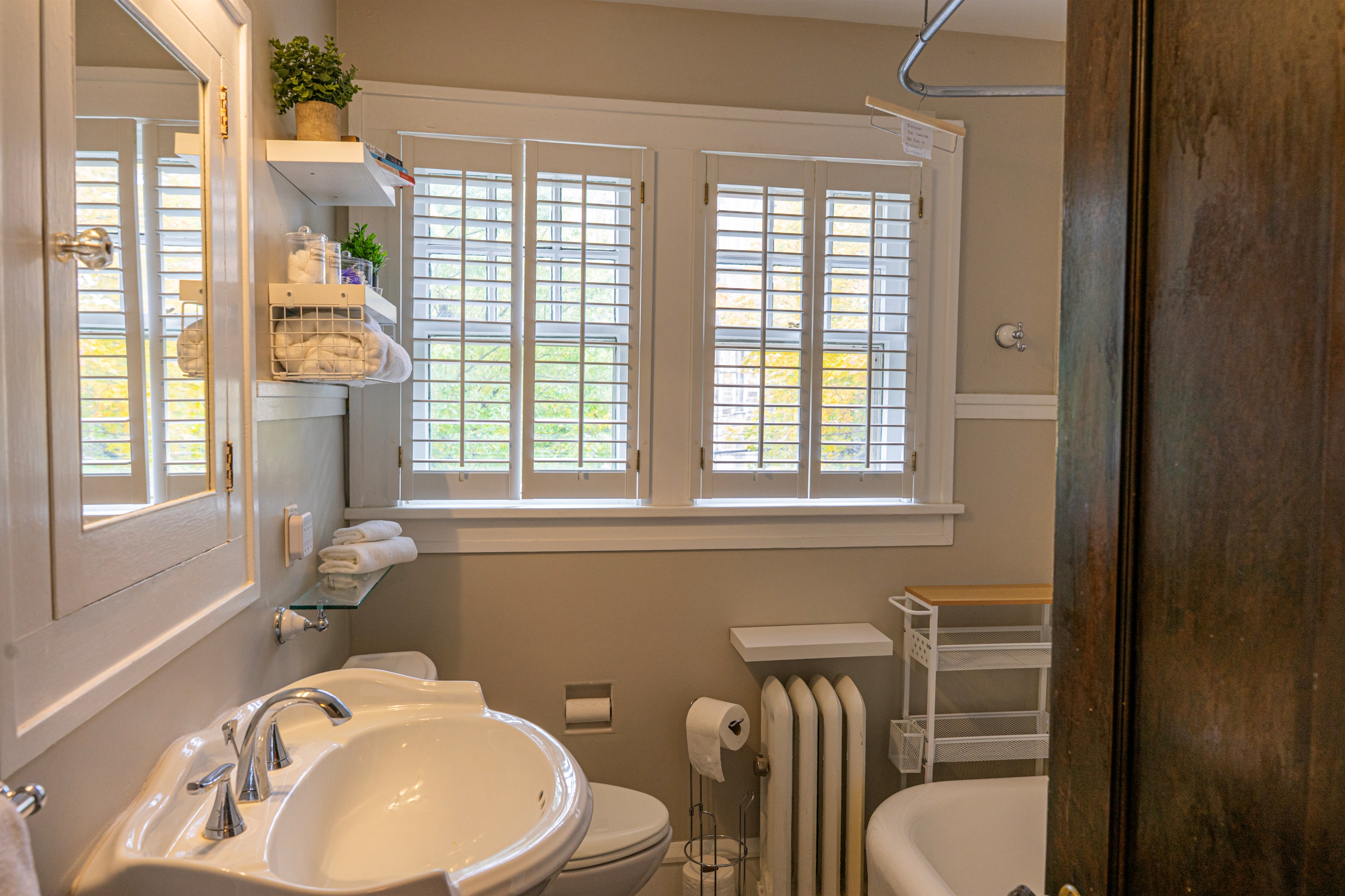 Upstairs Full Bath with Spacious Medicine Cabinet and Toiletries Shelves