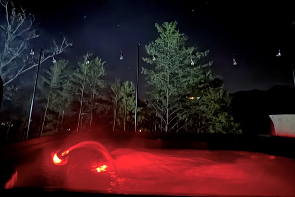 Hot Tub  under the stars - House Amenities