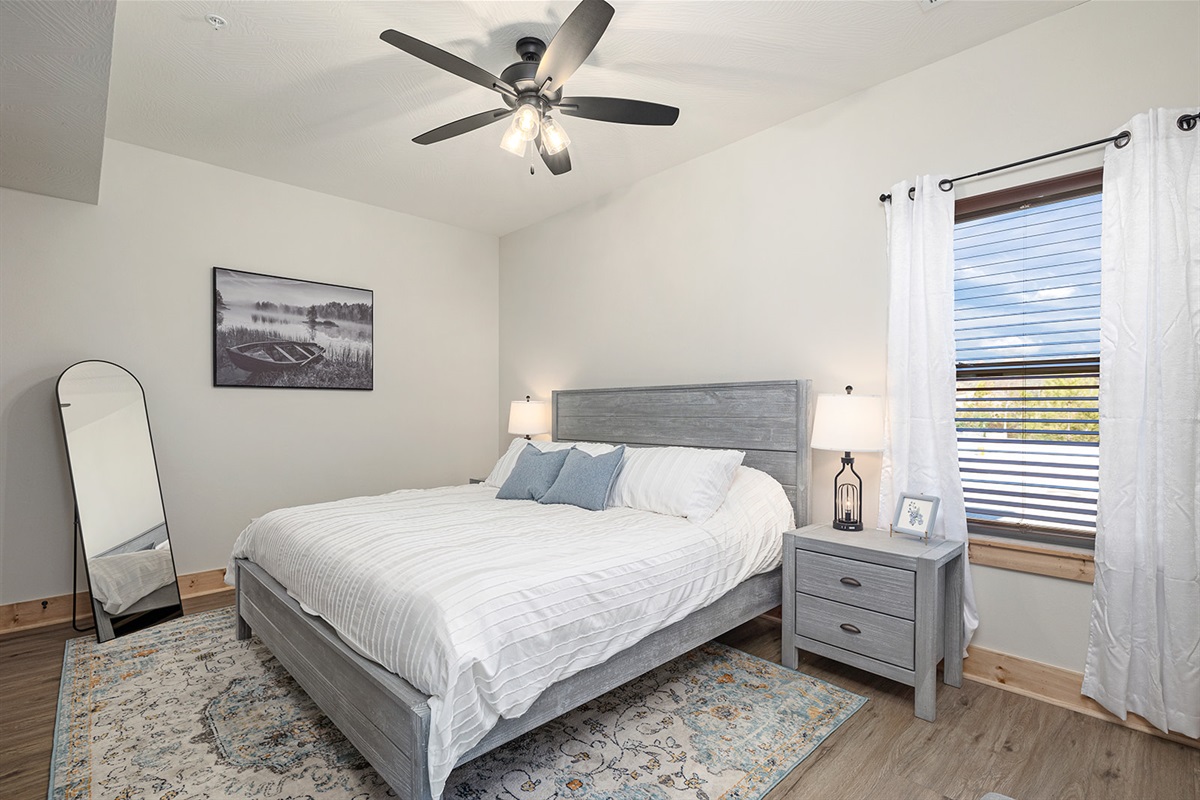 Main level king bedroom #4 w/ ensuite