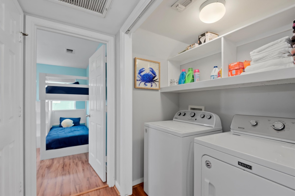 d09d74eb396e44b1a655138da52e86ba Large | Beachhouse | Texas | TX | Vacation Homes | Galveston | Crystal Beach | Kokomo | Breezy Days | Beachfront Elegance | Sunrise Serenity | Southern Sands Property Management, LLC