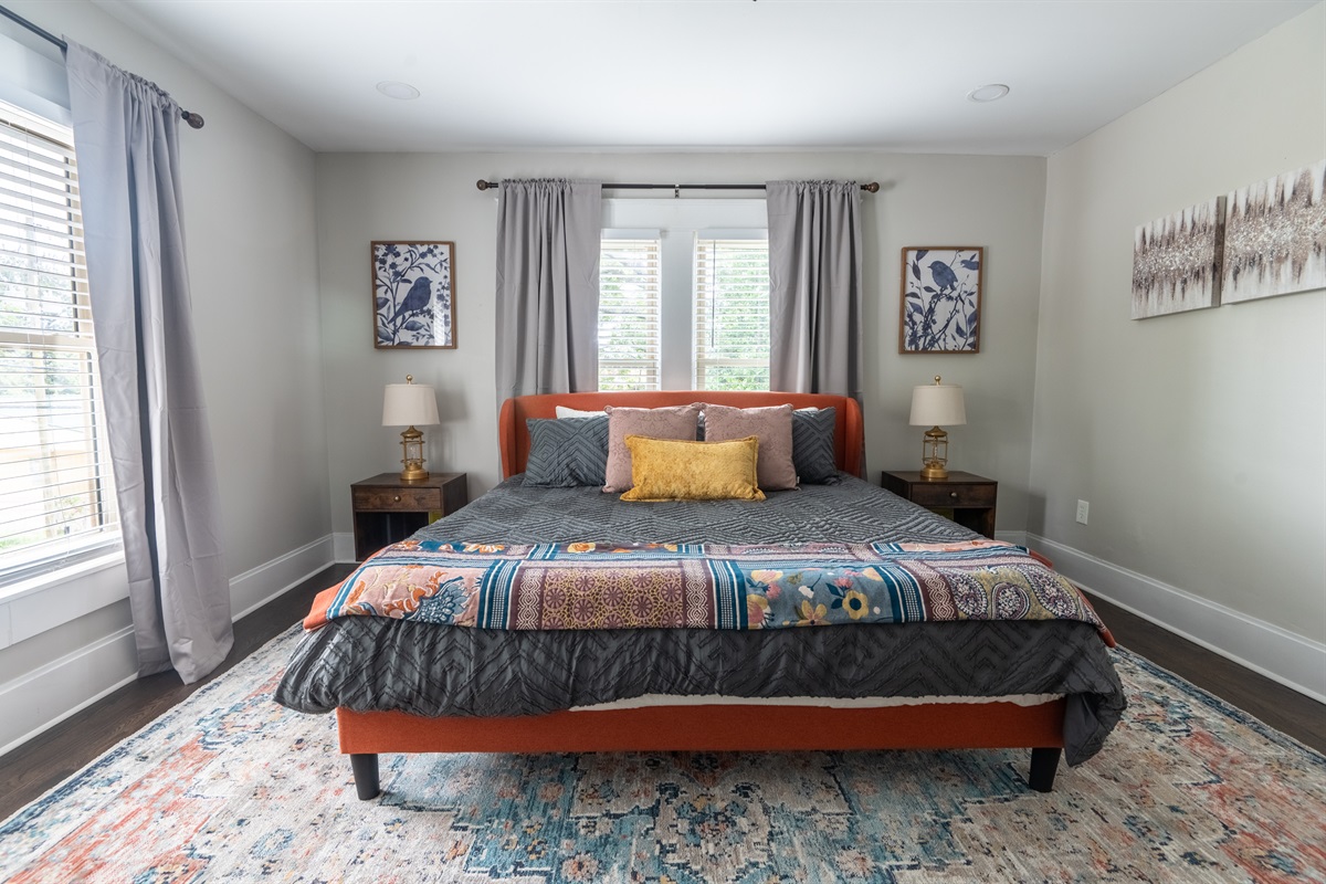 Ultimate Comfort: Enjoy our spacious master bedroom with a king-sized bed, large closet, smart TV, and a cozy reading nook perfect for unwinding.