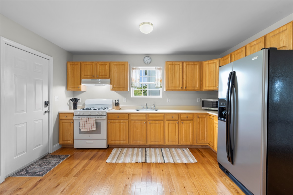 Whole Kitchen
