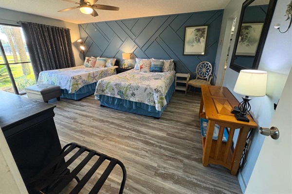 Queen Bed Room