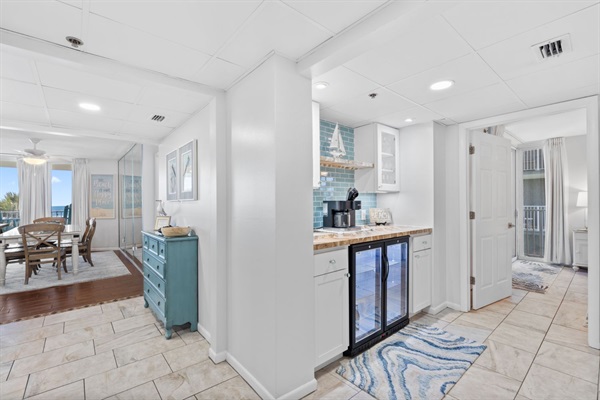 Coffee Bar/Beverage Bar