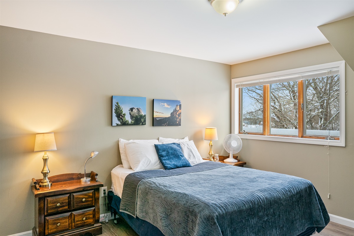 Guest Bedroom - Queen