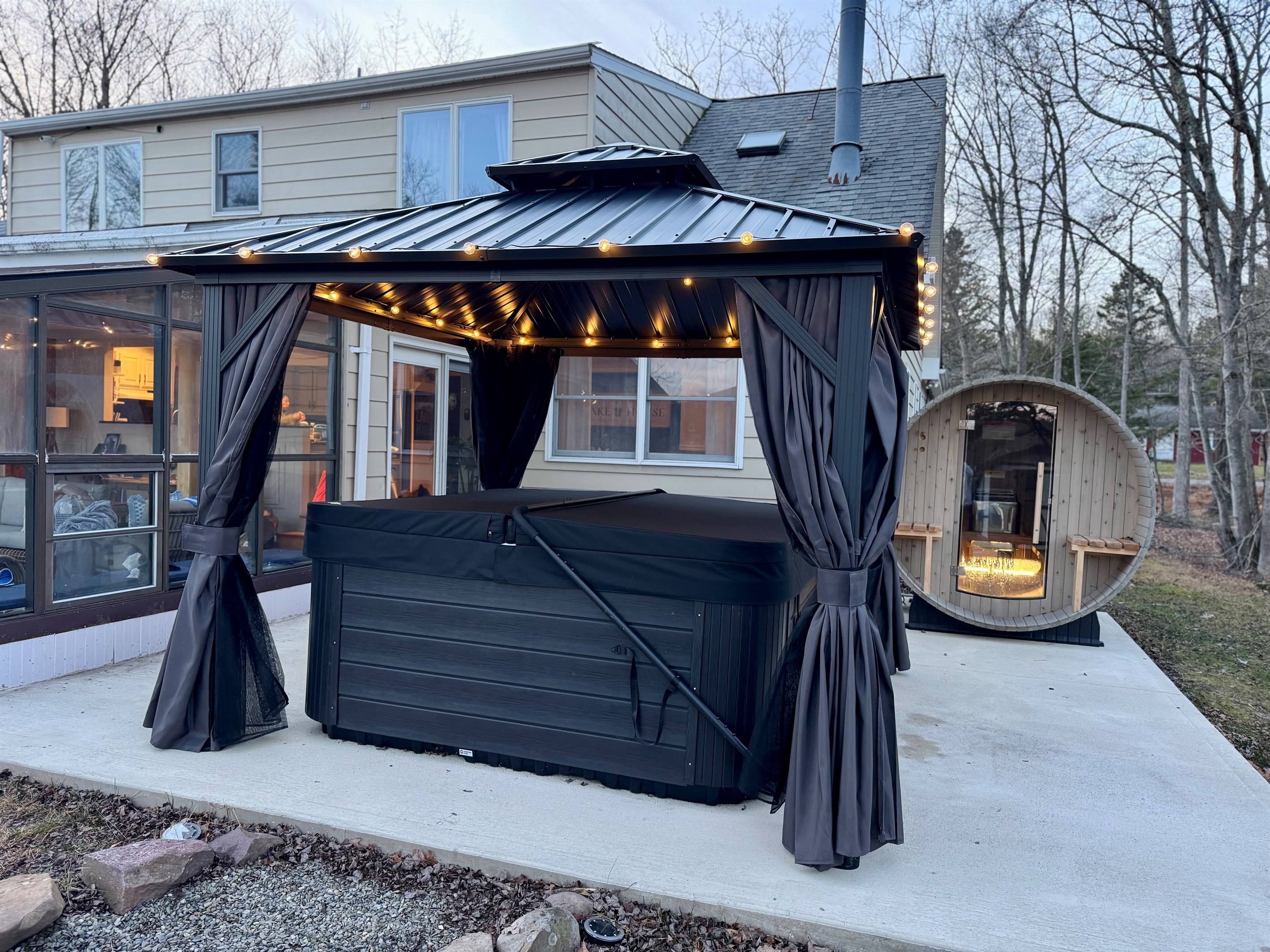 Sauna + covered hot tub — wellness done the Poconos way, rain or shine. 