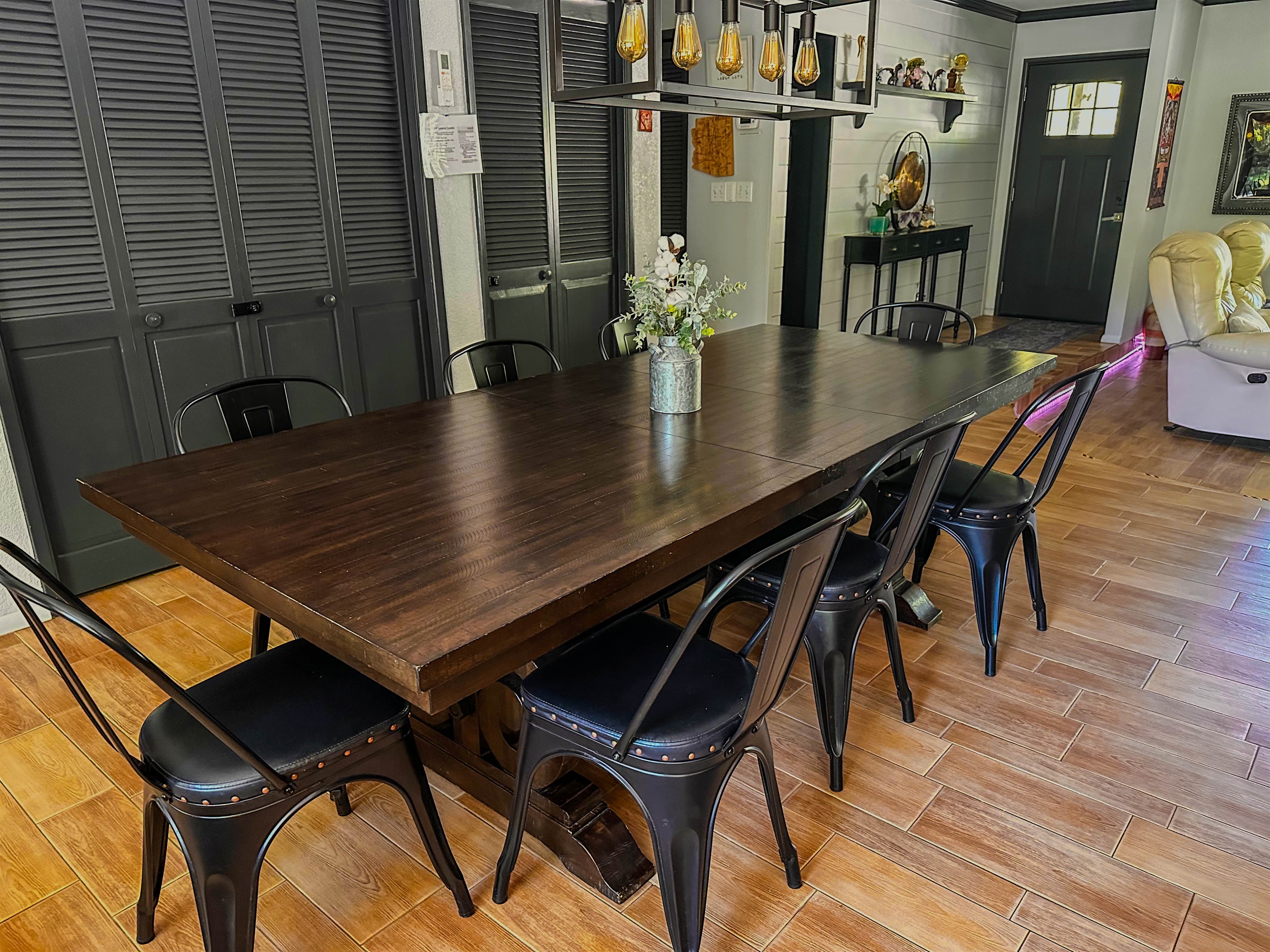 Dining Table - with expansion to seat 10