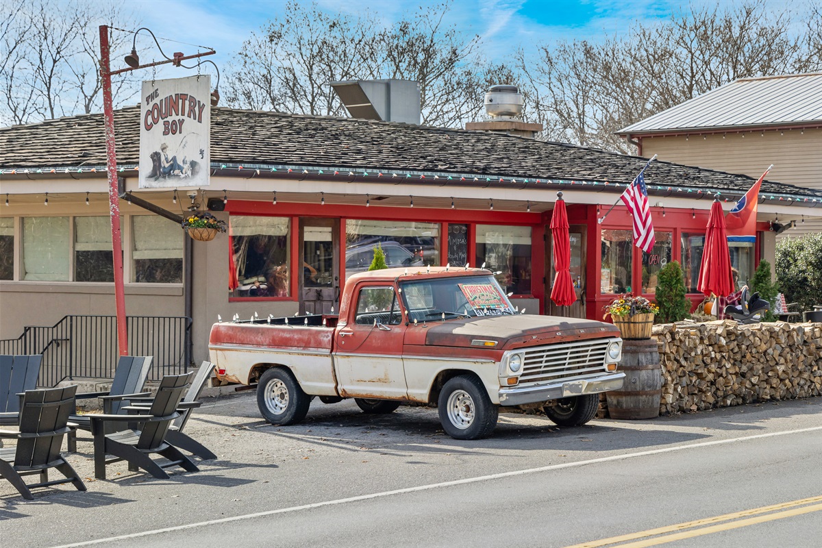 Leiper's Fork Village (3 miles from home): Country Boy offers Southern style food with a speakeasy, The Tornado Room underneath after hours.