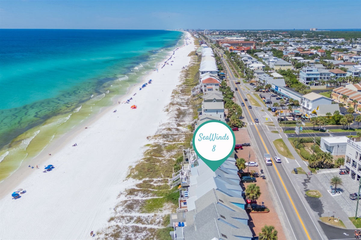 SeaWinds 8 is located in the heart of Miramar Beach and features wide sidewalks for walking and biking plus easy access to all the dining and excitement that Miramar Beach and Destin has to offer!