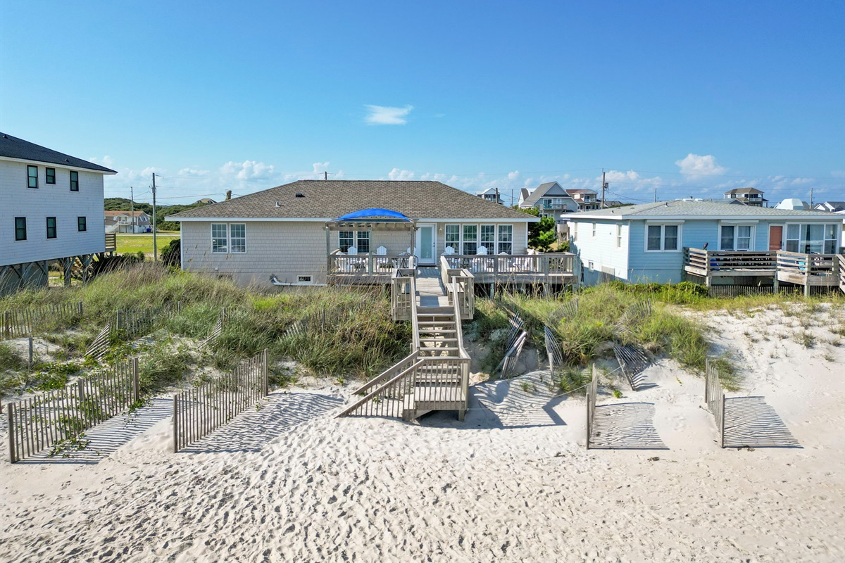 Plenty of space between neighbors.