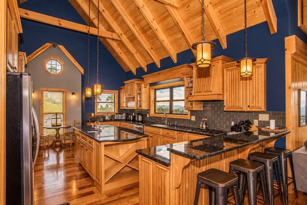 Fully furnished kitchen with granite, timber ceilings and breakfast bar, Splashing at the Bluff