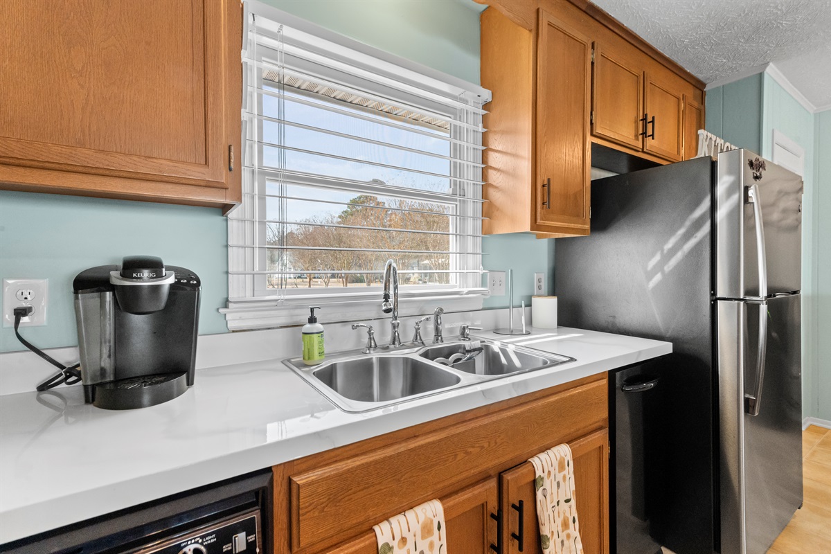 Kitchen Bliss: Bright spaces and modern amenities await your culinary adventures!