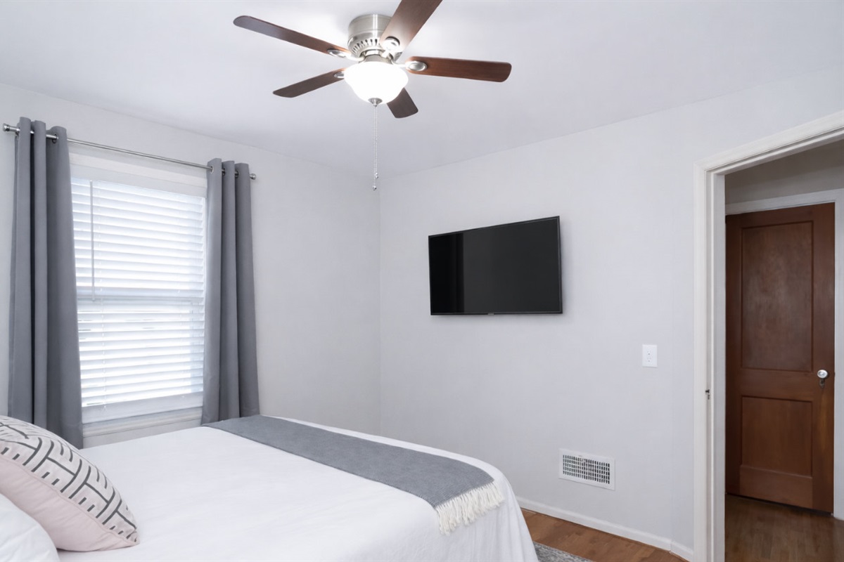Bedroom 1 Smart TV - Located on 1st Floor