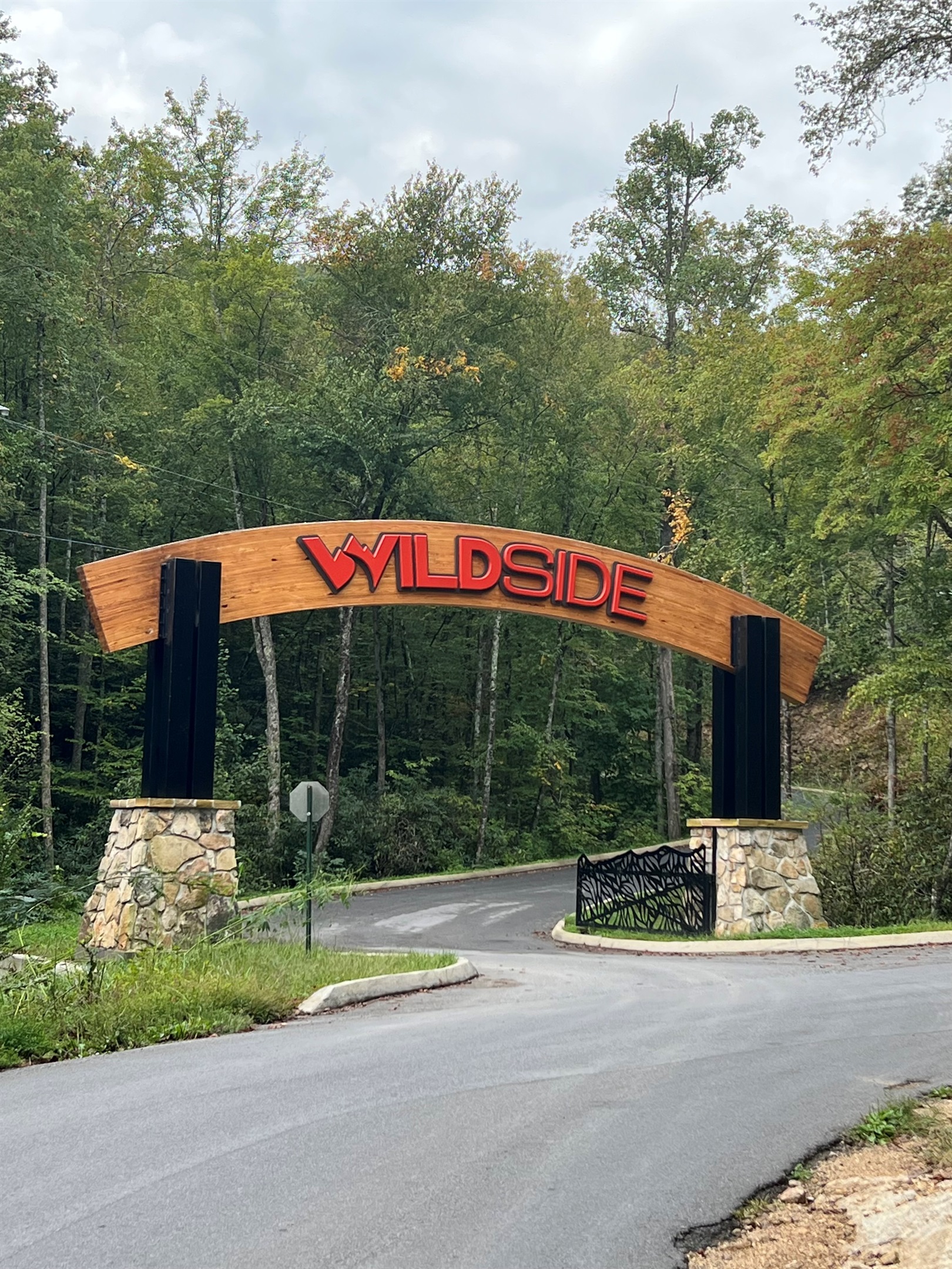 Tennessee Oasis is located .5 miles or 3 minutes from Wildside Adventure Park, offering off-roading, mountain biking, and America’s longest zipline!