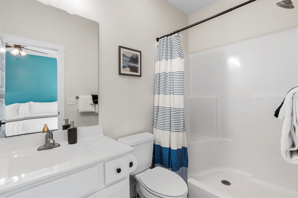 King 2- Lower Level Bath