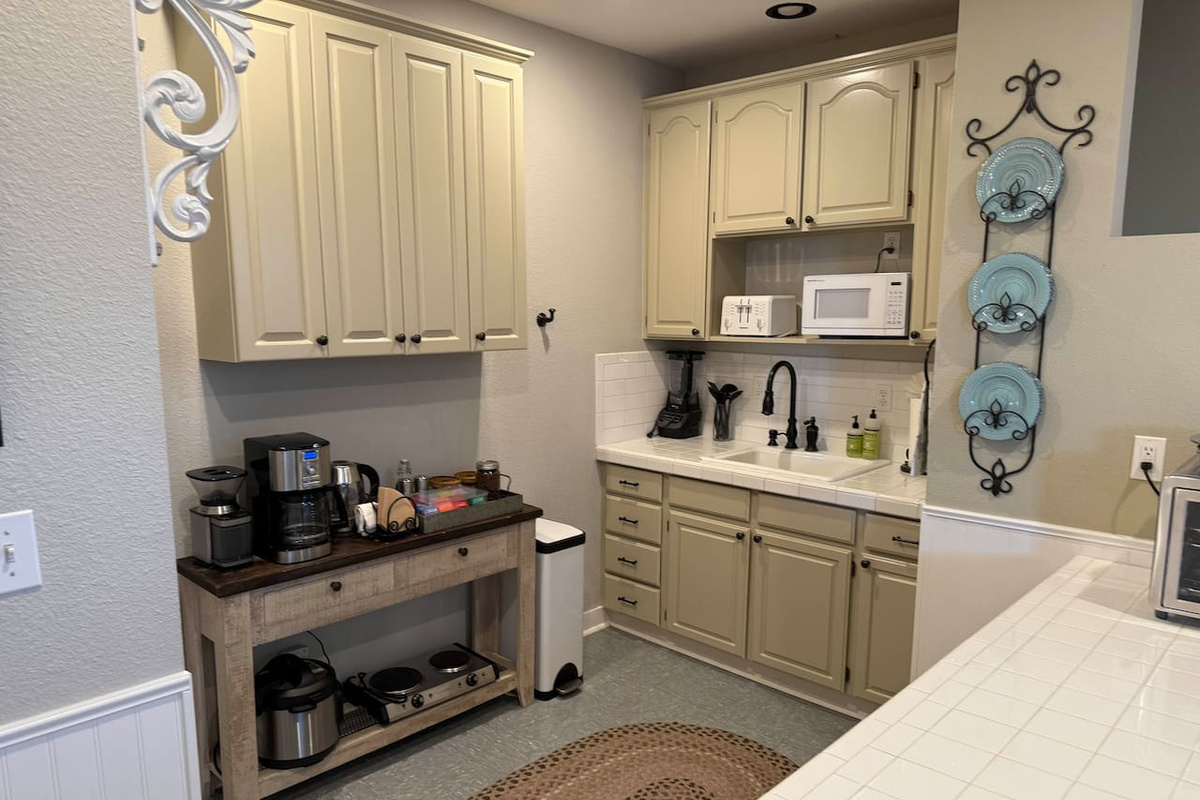 Kitchenette