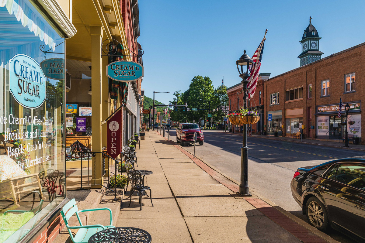 🛍 Downtown Coudersport — coffee, restaurants, and more!