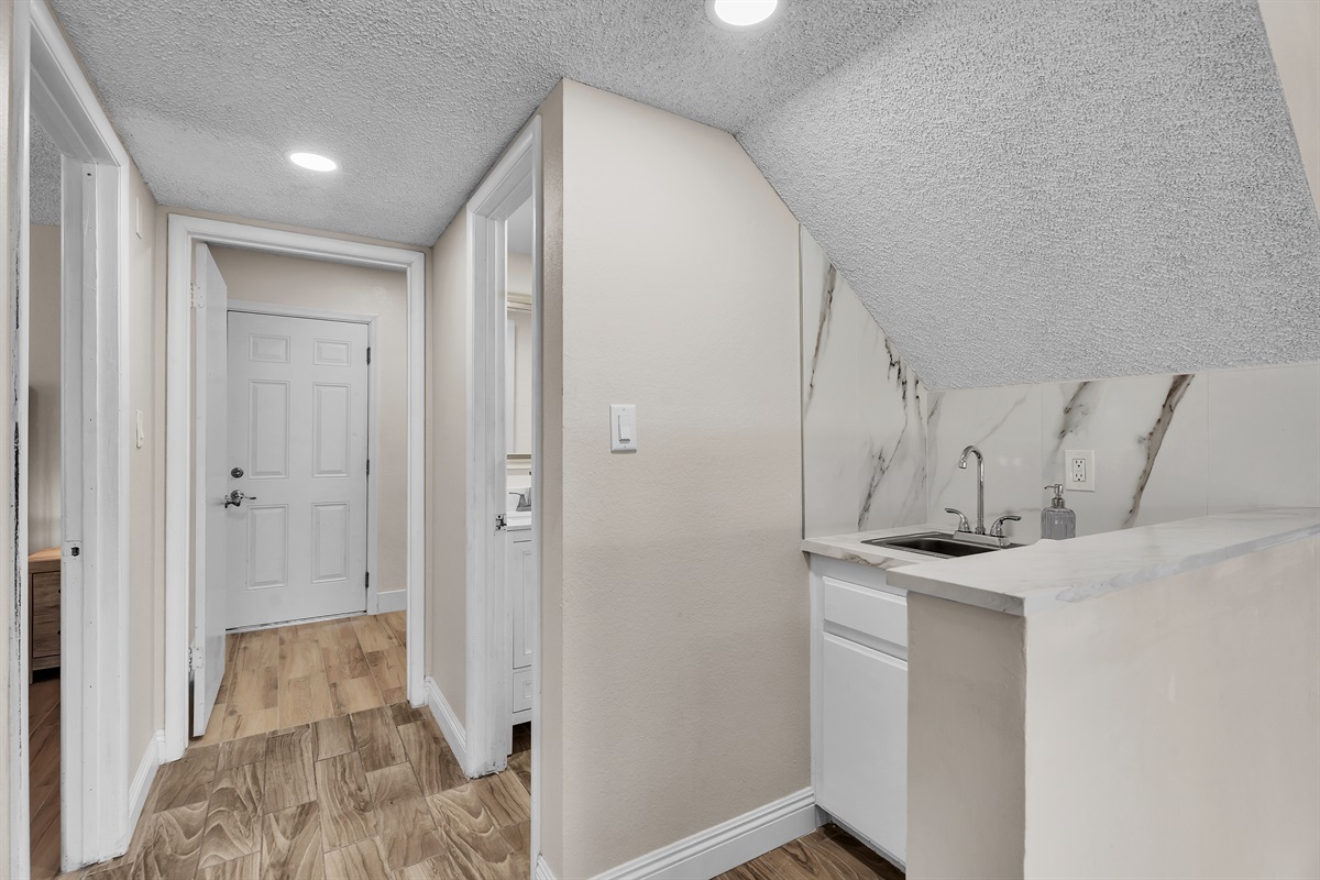 Bar sink, bedroom 1 and bathroom 1