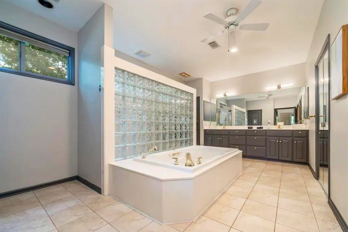 Spacious Primary Bath with Separate Bath & Shower and Double Vanities