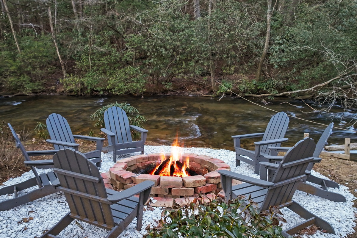 Gather around the fire pit for stargazing and storytelling, accompanied by the soothing sounds of the creek nearby.
