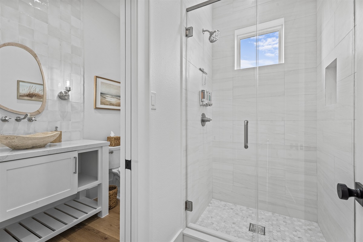 d100eab300084b7ba460b9a2e06a8378 Large | Beachhouse | Texas | TX | Vacation Homes | Galveston | Crystal Beach | Kokomo | Breezy Days | Beachfront Elegance | Sunrise Serenity | Southern Sands Property Management, LLC