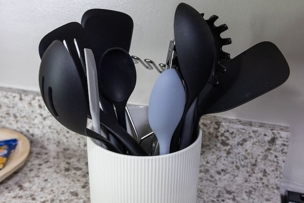 Spatulas and spoons