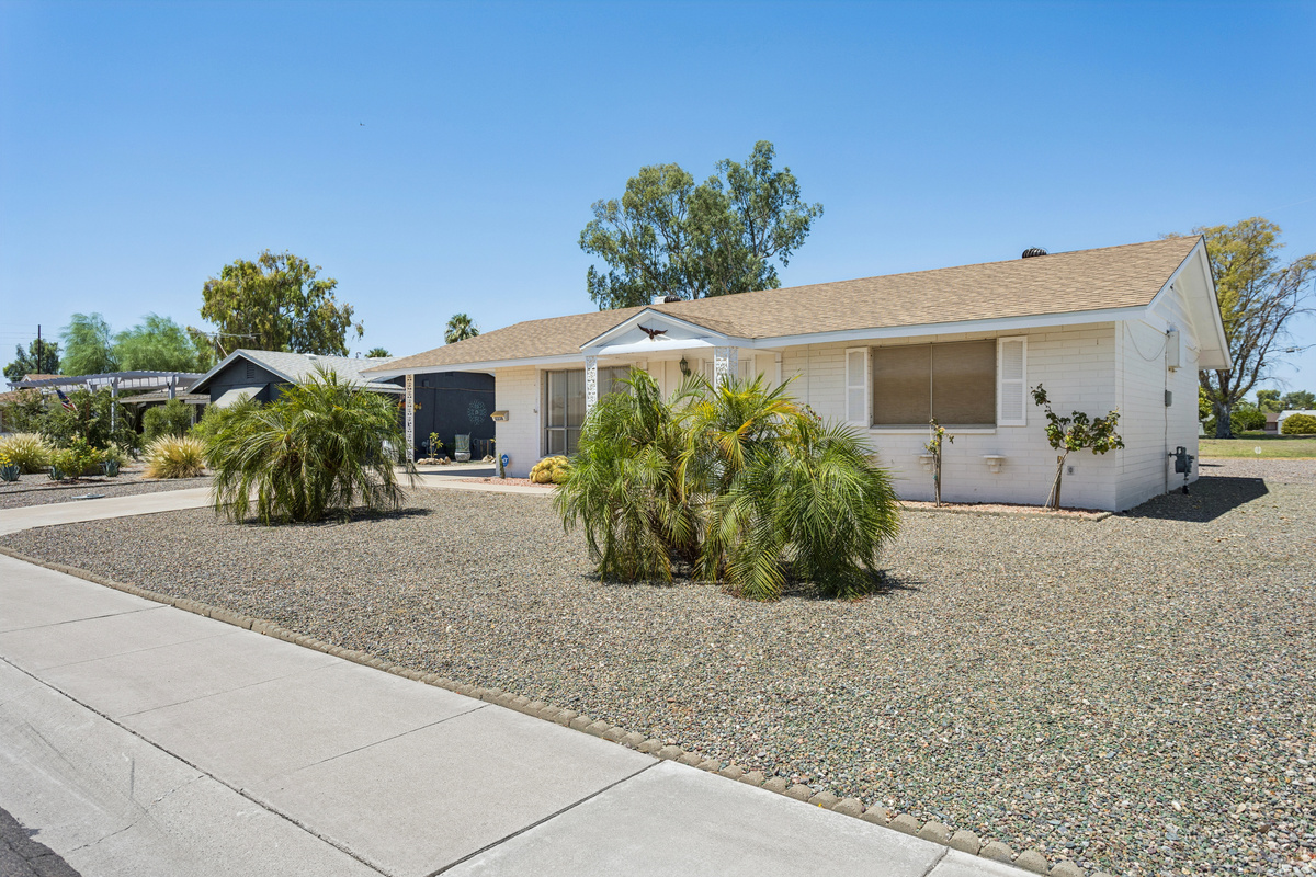 Classic Sun City Retreat | 2BR/1BA | Quiet Neighborhood — Classic Sun City Retreat | 2BR/1BA | Quiet Neighborhood, Sun City, Arizona — photo 29