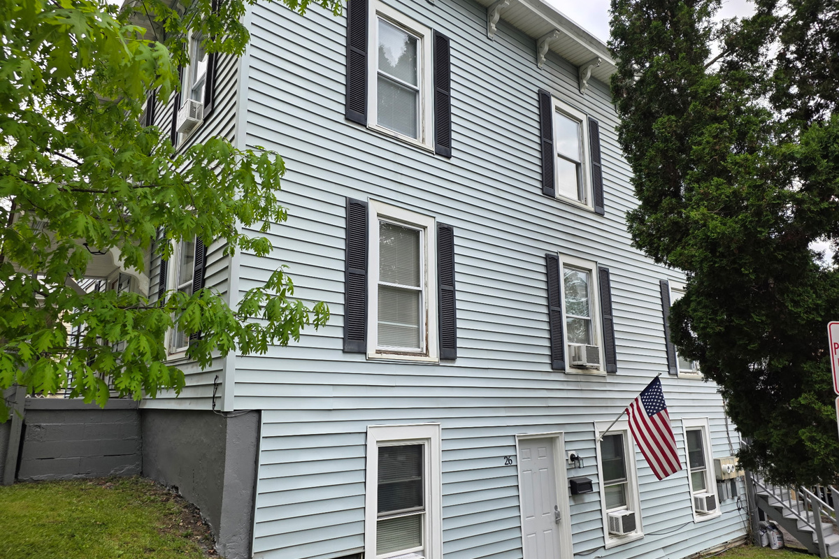 Mentioned in description, separate rental 26 Columbia on lower level. Not included with 40 West