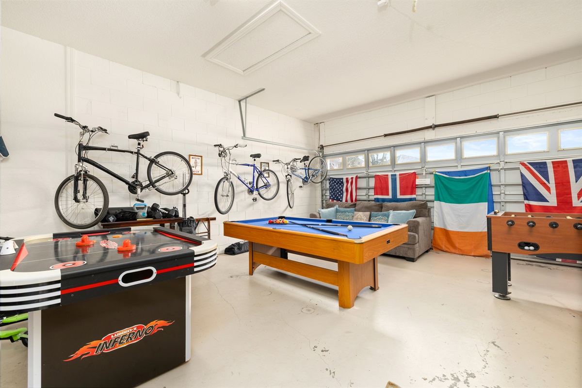 Three adult bikes and two kids scooters also in the game room! Tons of other sports equipment like pickleball paddles and net, tennis raquets, excercise equipment and beach essentials.