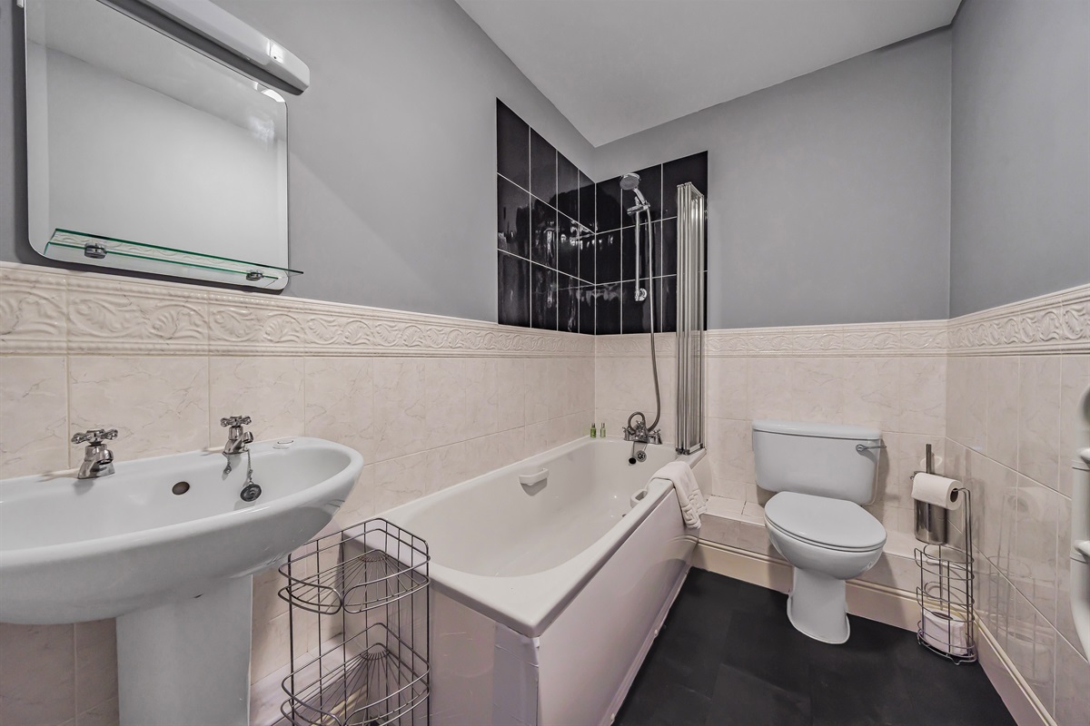 Main Bathroom