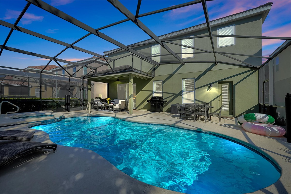 Evenings around the pool are magical in Florida.