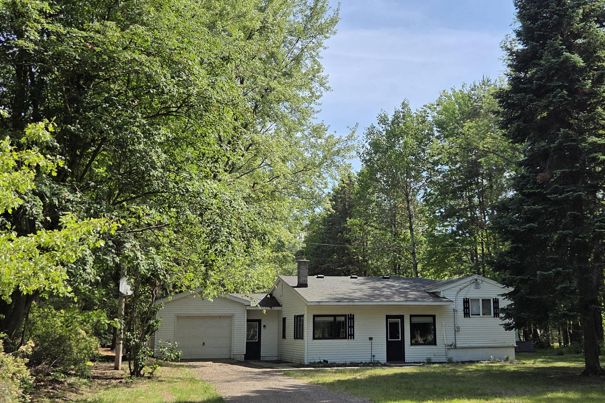 View of the house from the road