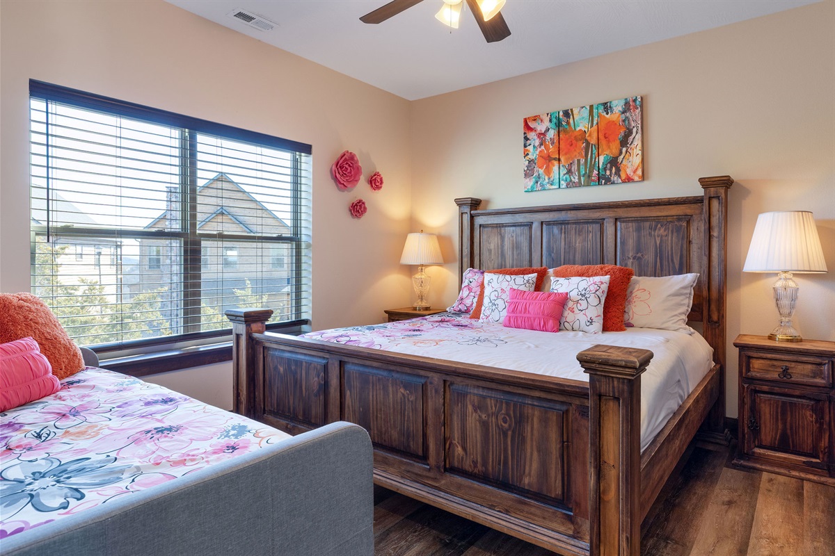 Upper level King bedroom w/ daybed and ensuite