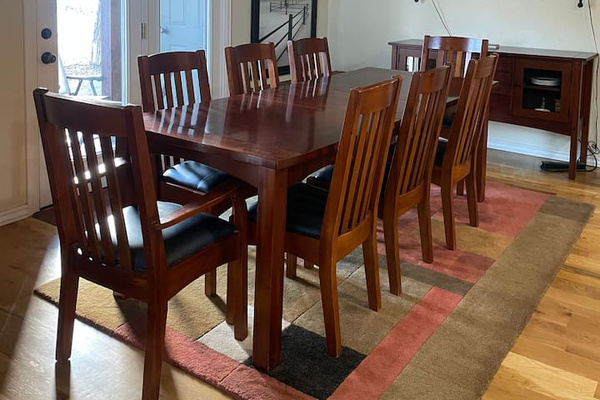 Dining Room (Seats 8)