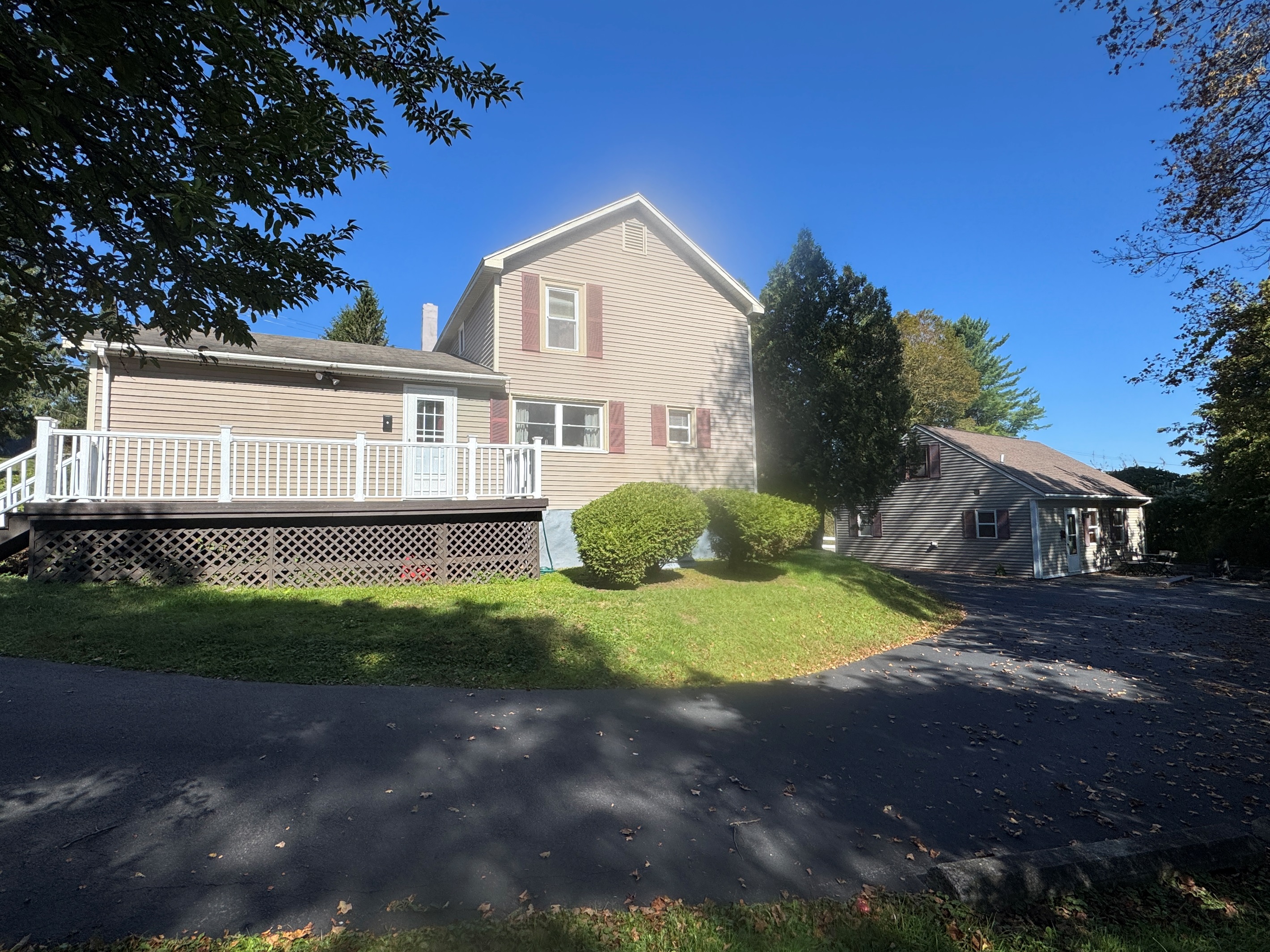 Andrew's Place with Lindsey's Cottage nextdoor