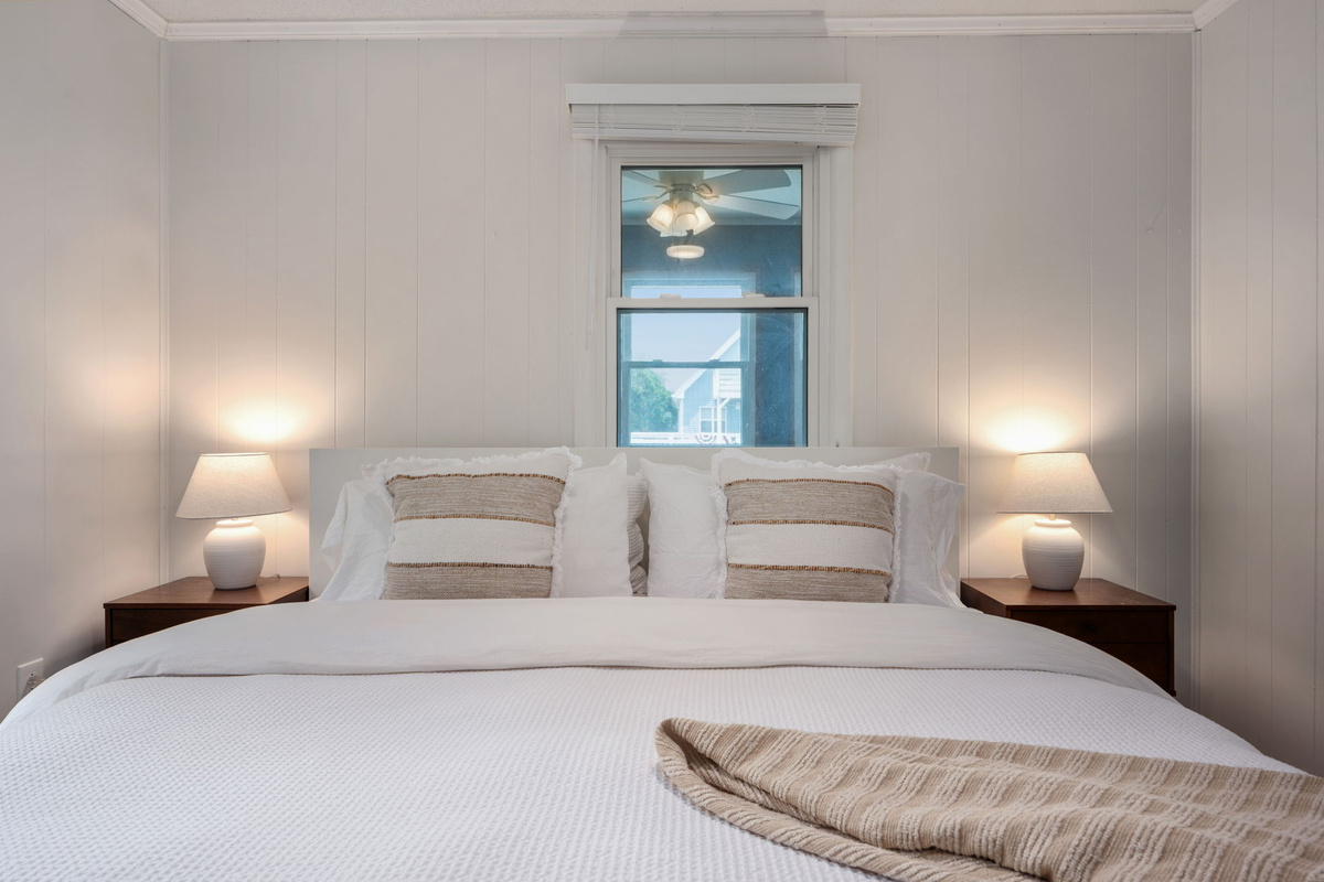 King Bed