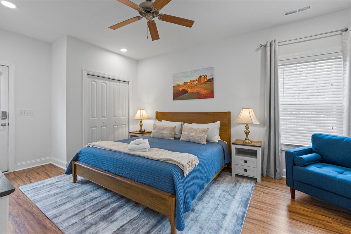 The TPC Sawgrass Room - downstairs Queen Bedroom