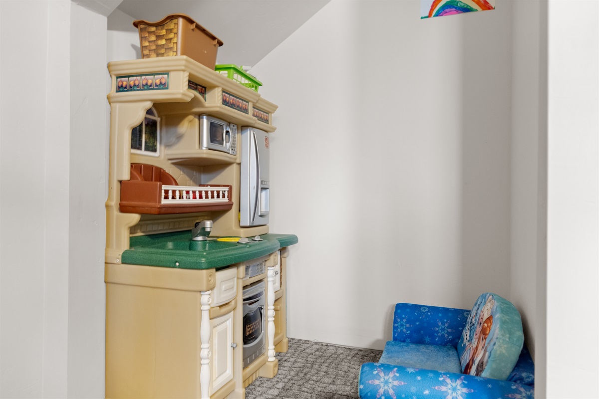 Upstairs Bedroom #2 - Kids Play Area