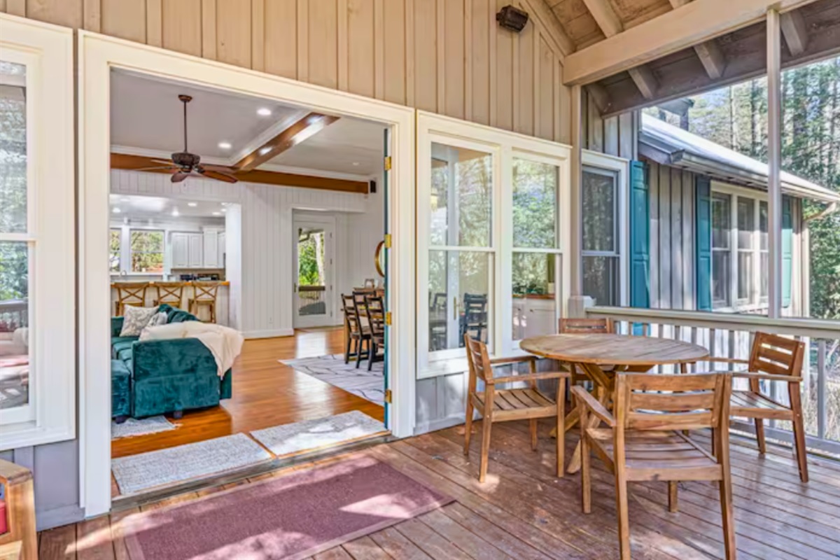 Covered Porch with Outdoor Seating