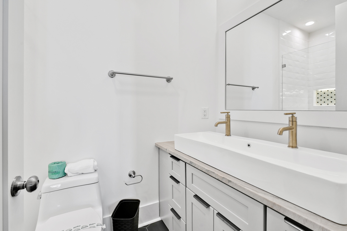 Double sink