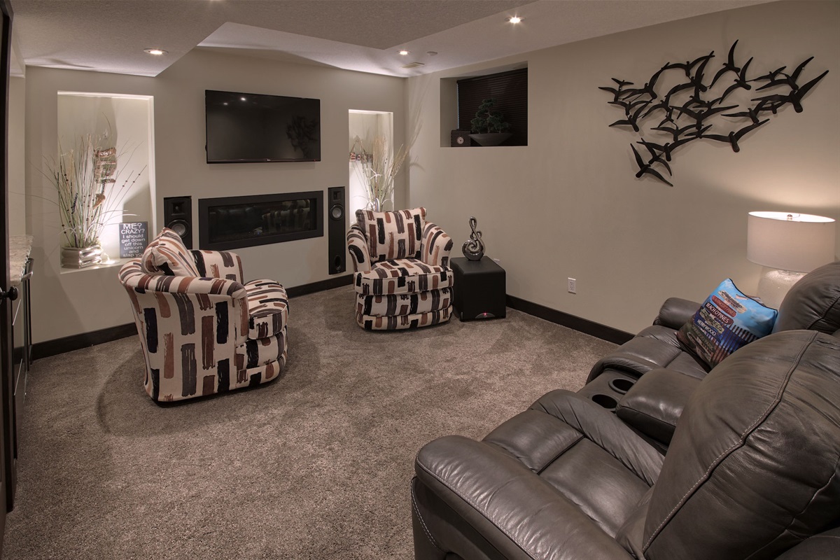 d185d5fb991e42f69fe92ba63a49db7d Large