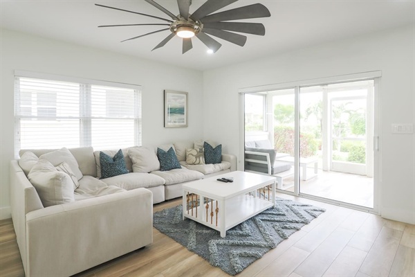 Coral Bay Village 16