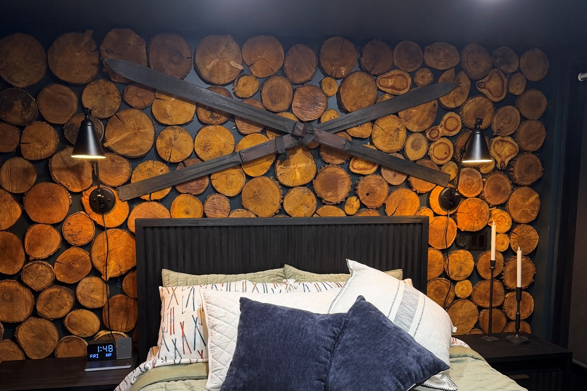 Queen Bedroom