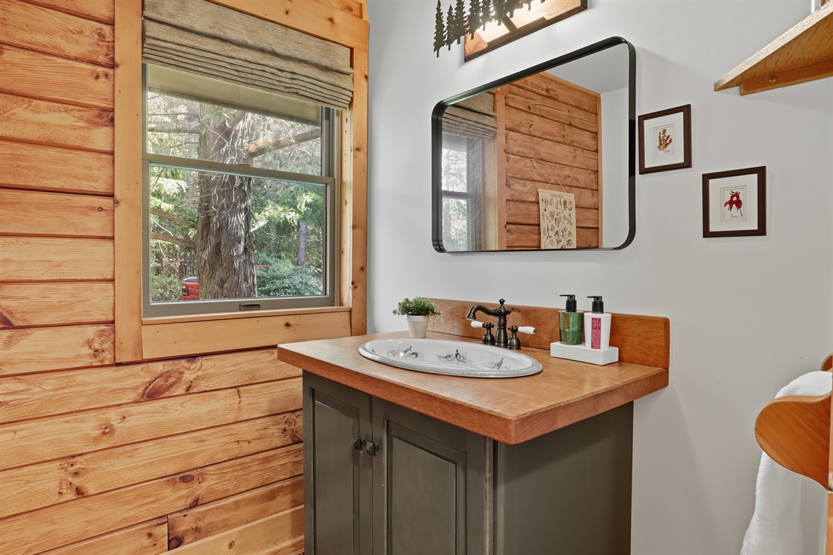 Rustic-style bathroom with modern touches.
