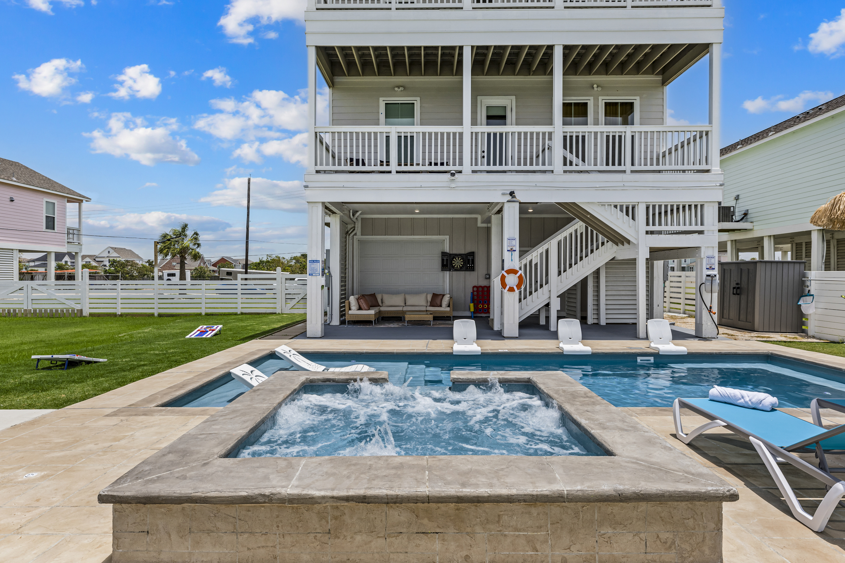 Relax and unwind in your private heated spa after a day at the beach—the perfect place to soak under the stars.