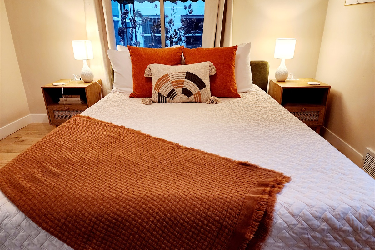 All rooms have queen beds